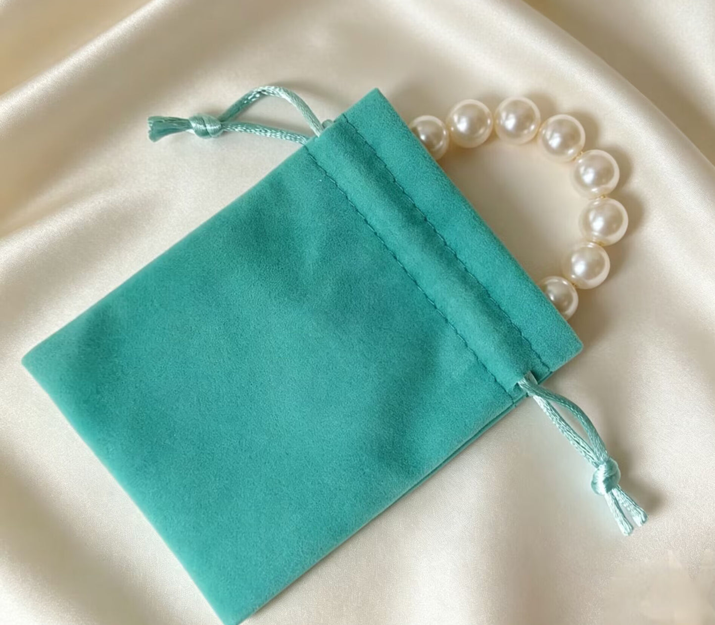 Soft Velvet Jewellery Pouches Personalized 100 Pcs Pack